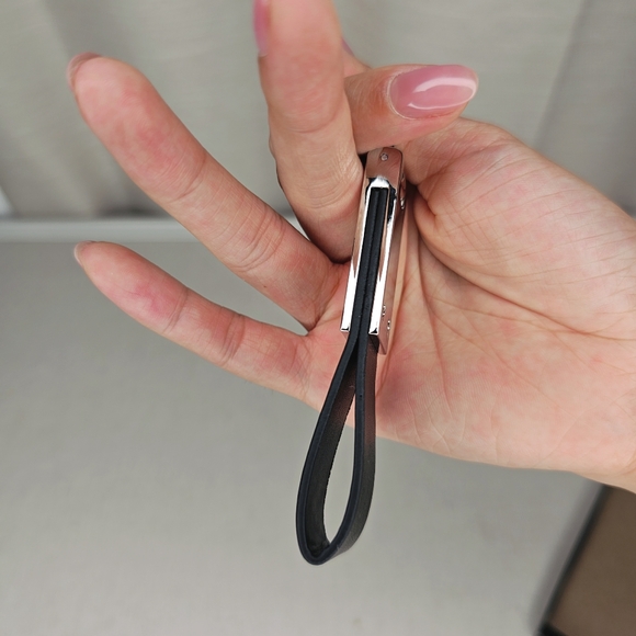 Brand new Ritz Carlton Key Chain - Picture 6 of 7